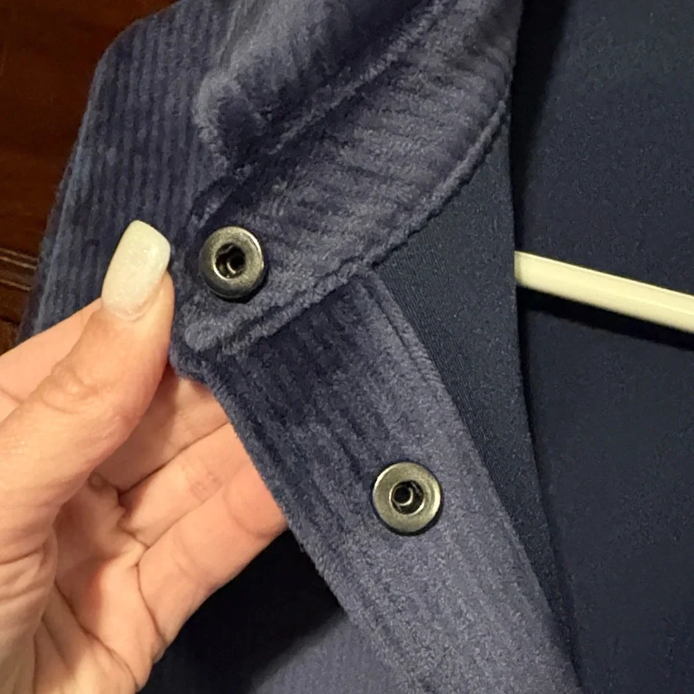 ALO Yoga Ribbed Velour Cropped Mountain Side Jacket - Picture 7 of 8